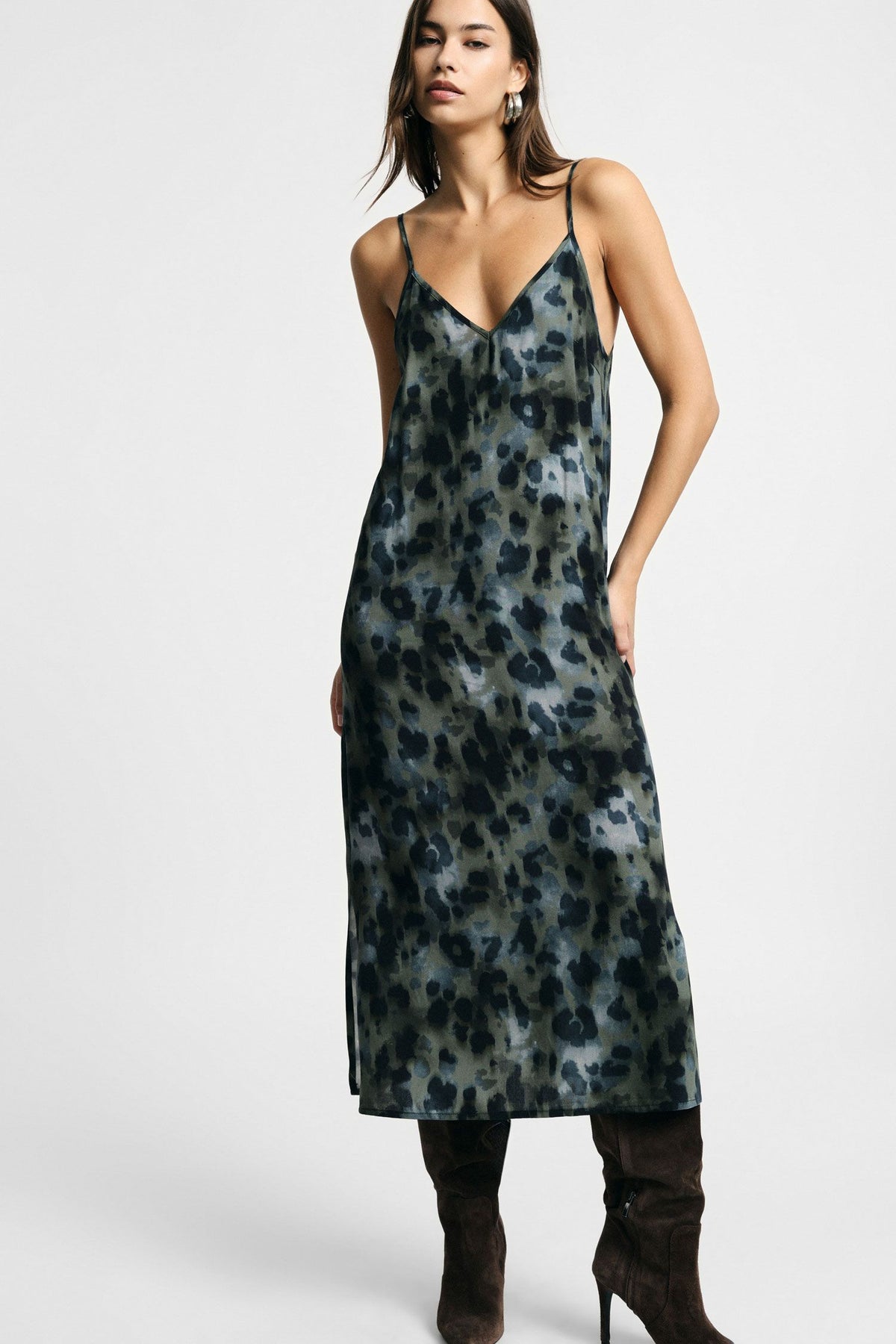 Robe midi léopard et fines bretelles - PLEASE