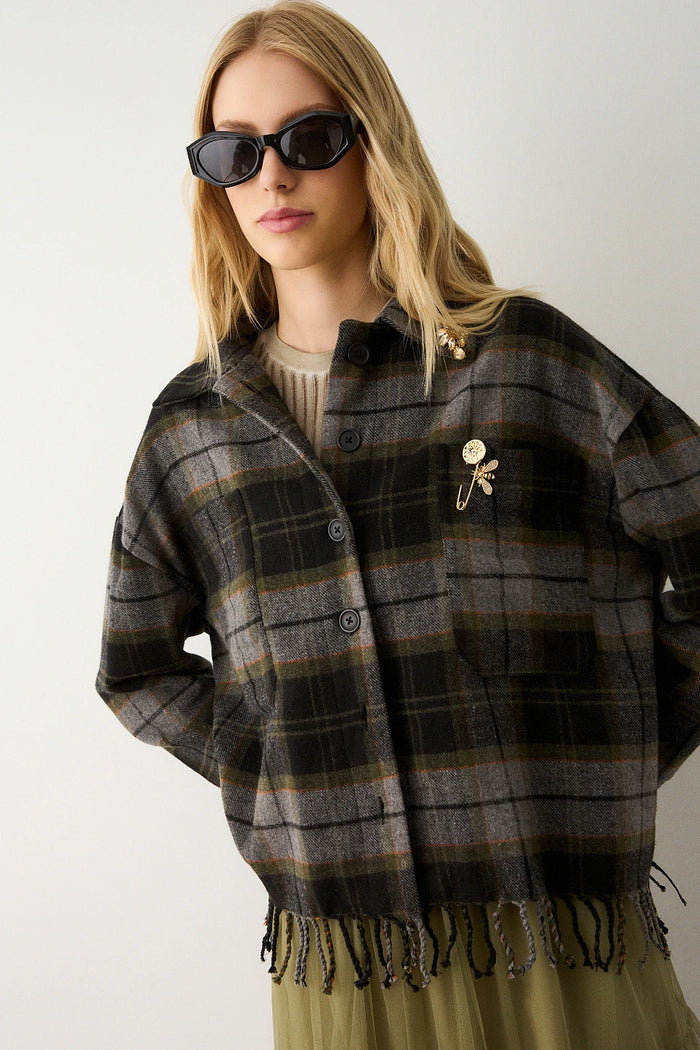 Veste à carreaux et broches bijoux - BSB