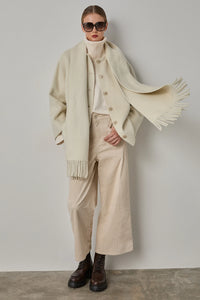 Manteau écru avec écharpe intégrée - BSB