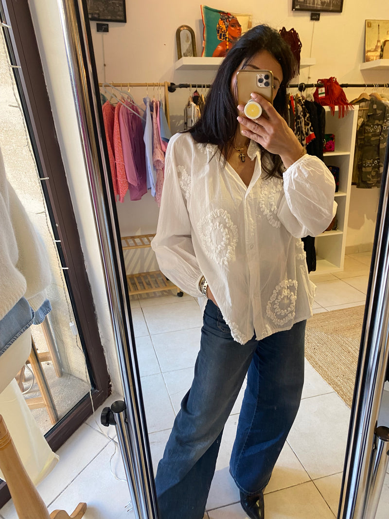 Chemise blanche brodée