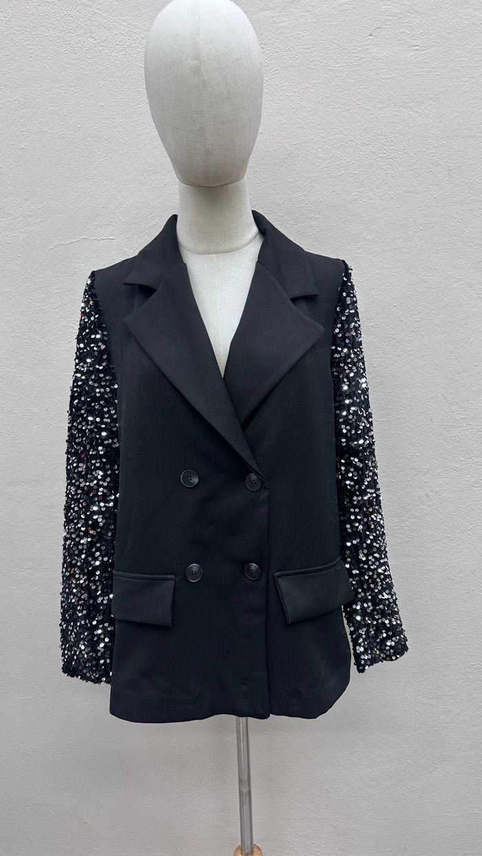 Blazer noir avec manches sequins