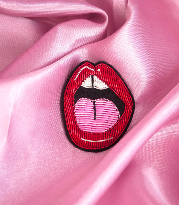 Broche Bouche - Broderie Fait Main Cannetille