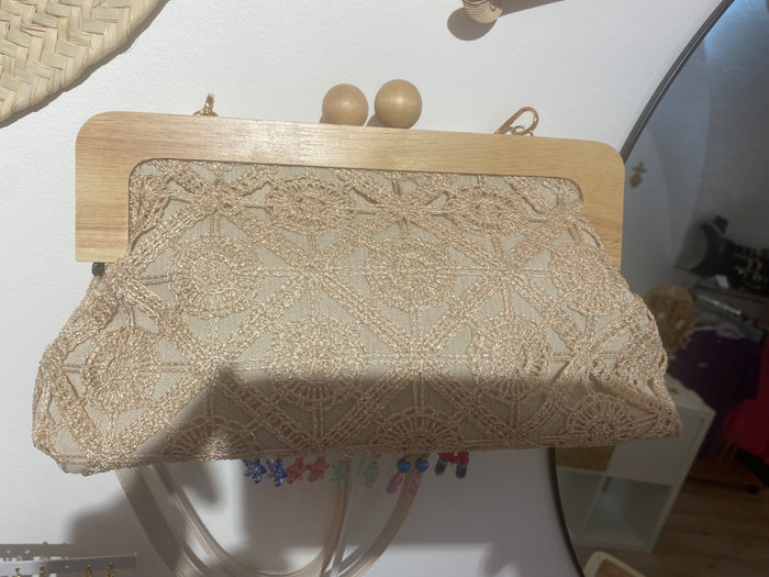 Sac élégant crochet et bois