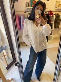 Chemise blanche brodée
