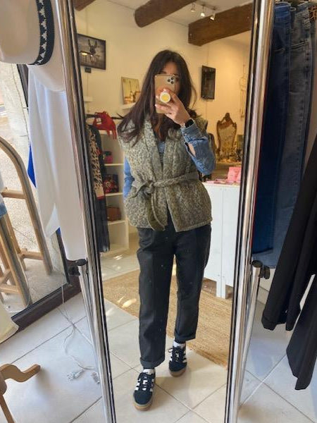 Veste sans manche imprimé léopard et broderie palmier