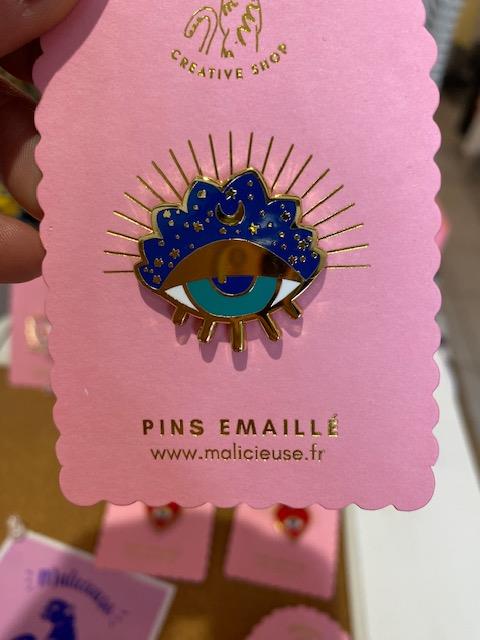 Pin's Œil bleu