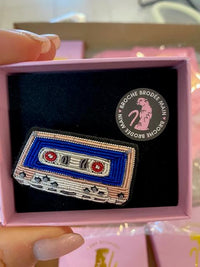 Broche Cassette 80'