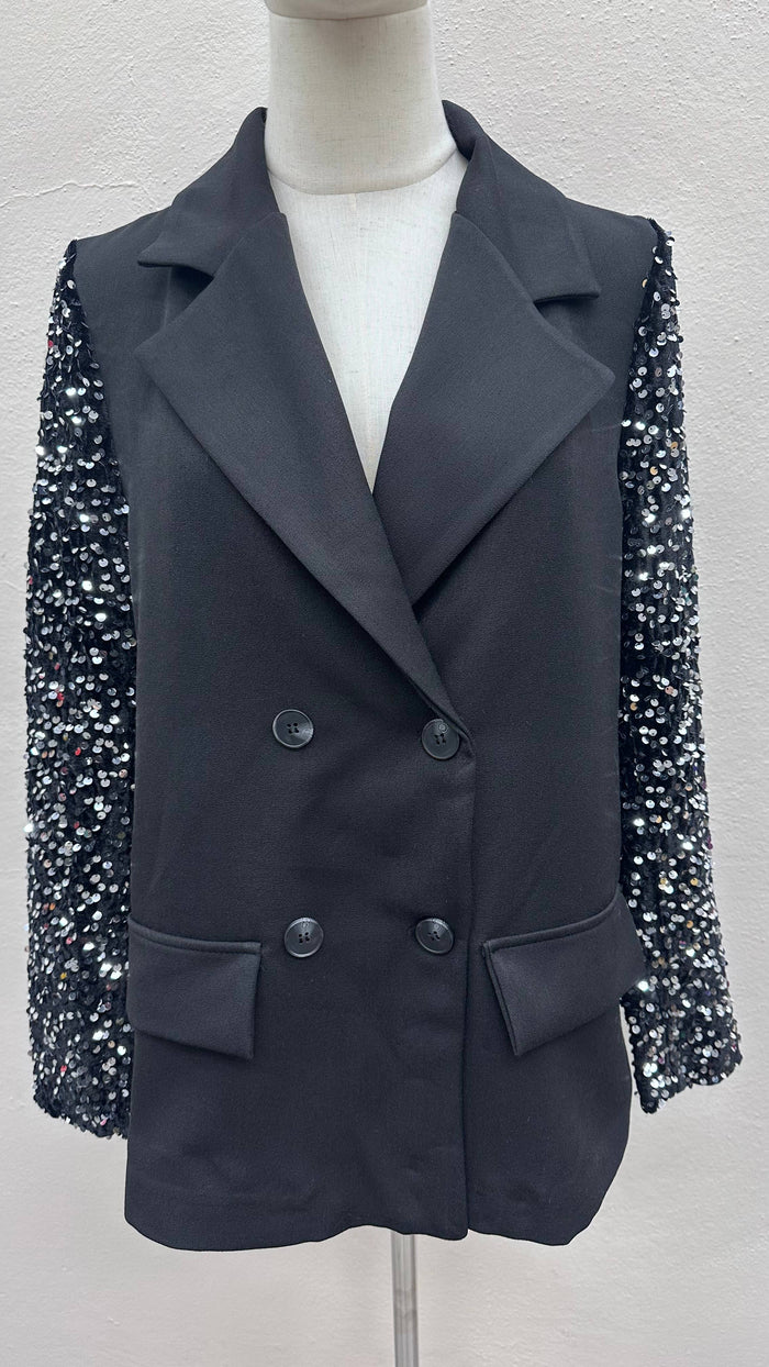 Blazer noir avec manches sequins