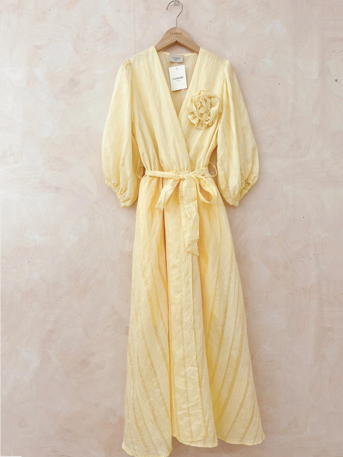 Robe longue jaune pastel touché soie